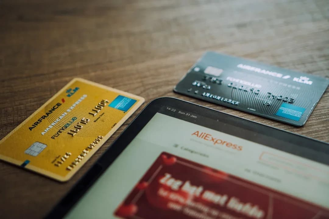 Comparison calculator showing flat-rate vs category card earnings
