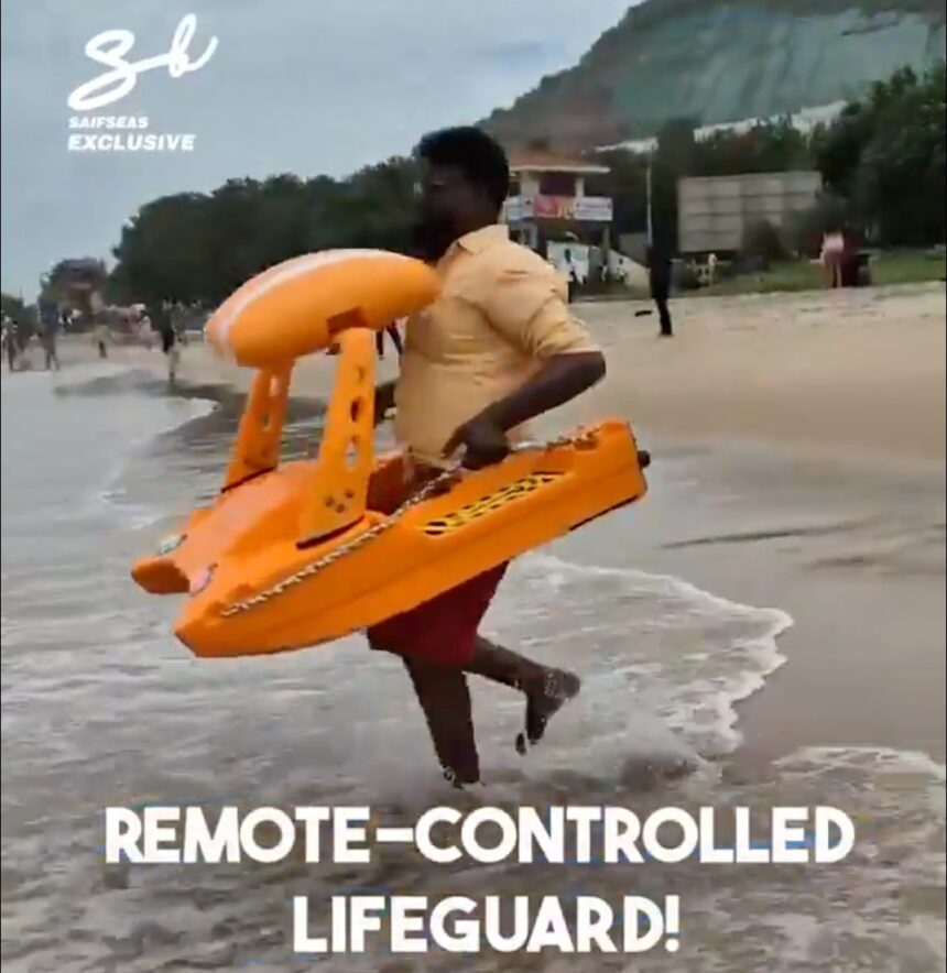 remote-controlled lifesaving boat